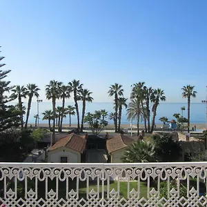 villa-amalia-suites-malaga.1costadelsol.com/
